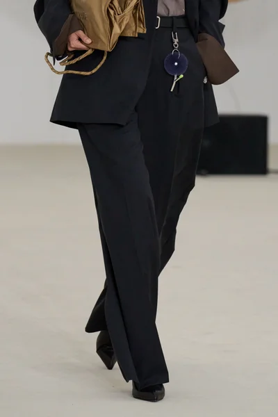Look 90